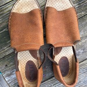 Vintage Born Woman’s Cove Modern Sandals BR6140 Size 10